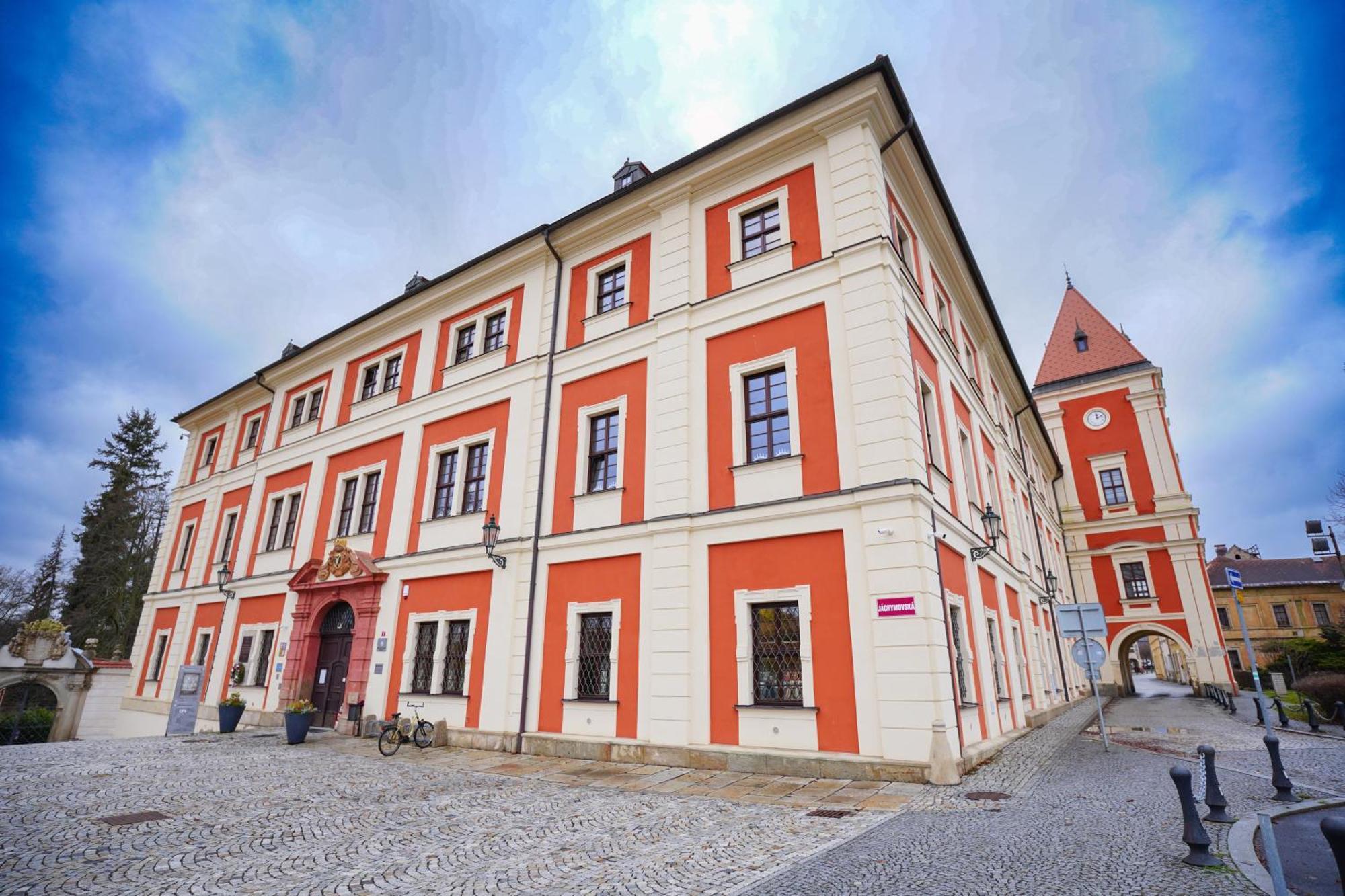 Apartment U Cerneho Orla Karlovy Vary Esterno foto