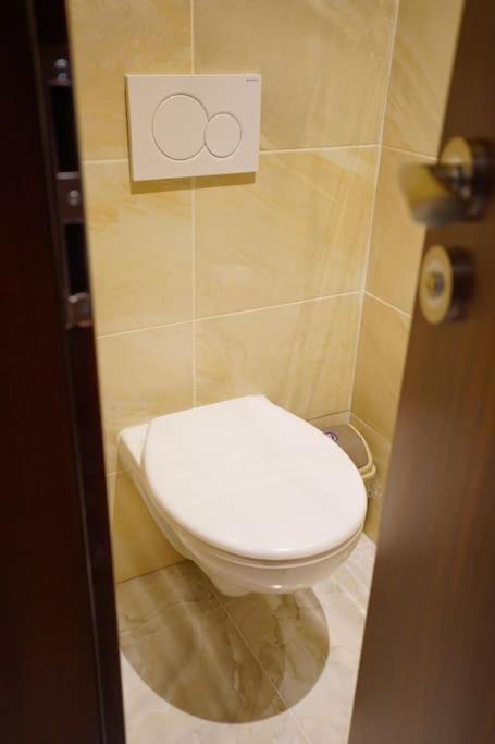 Apartment U Cerneho Orla Karlovy Vary Esterno foto