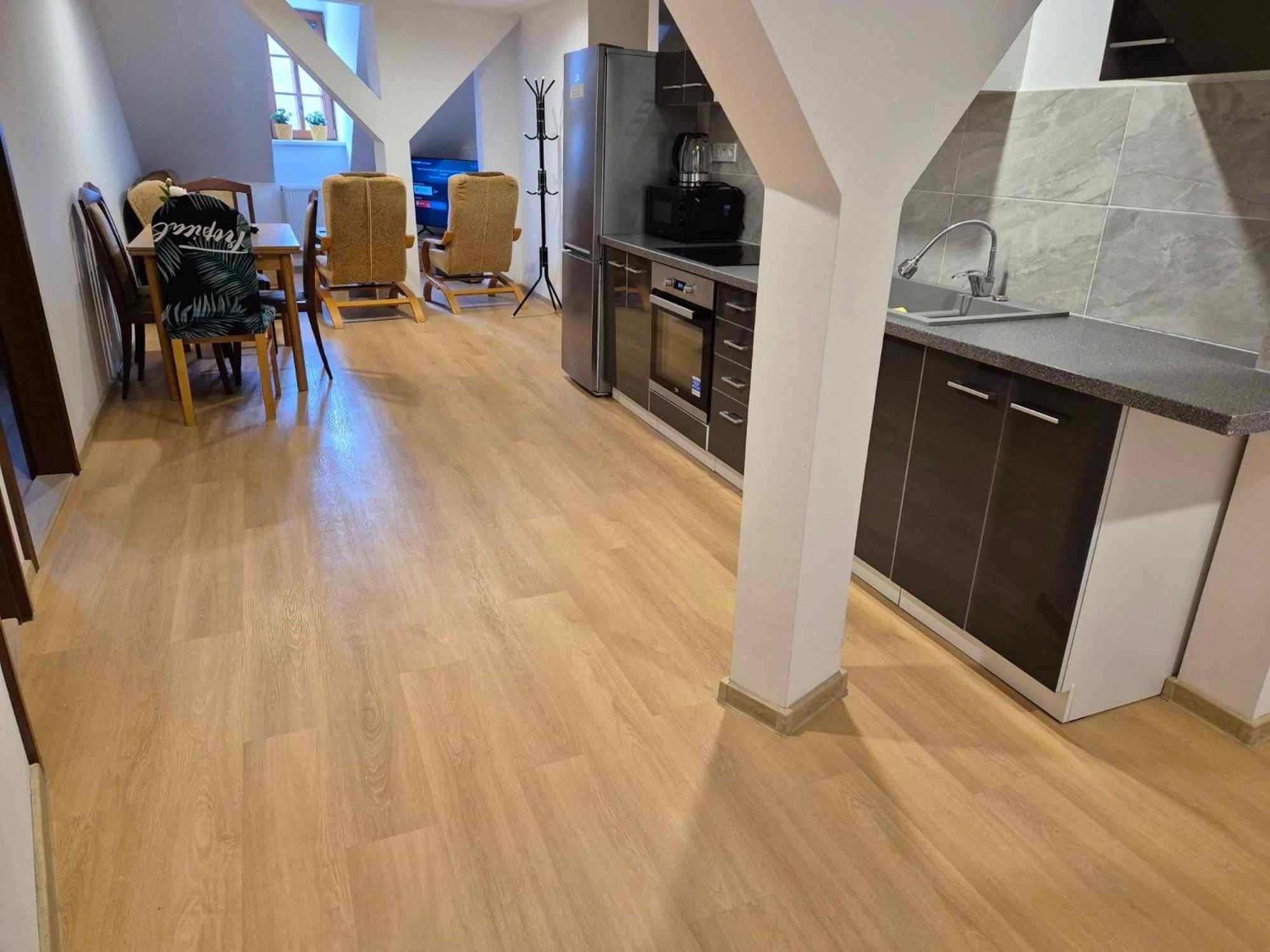 Apartment U Cerneho Orla Karlovy Vary Esterno foto